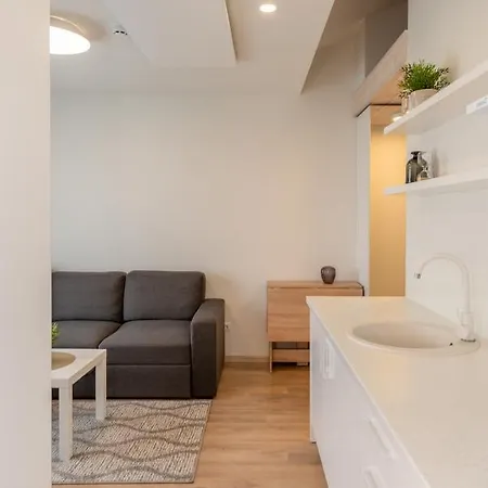 Family Maluno Vilos Butas Palanga