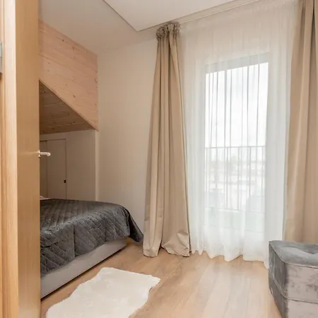 Family Maluno Vilos Butas