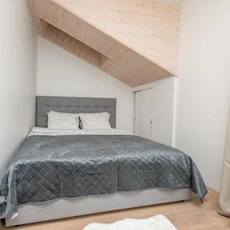 Family Maluno Vilos Butas *